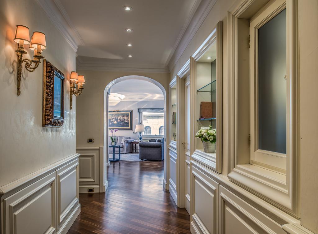 רומא 47Luxury Suites - Colosseo חדר תמונה
