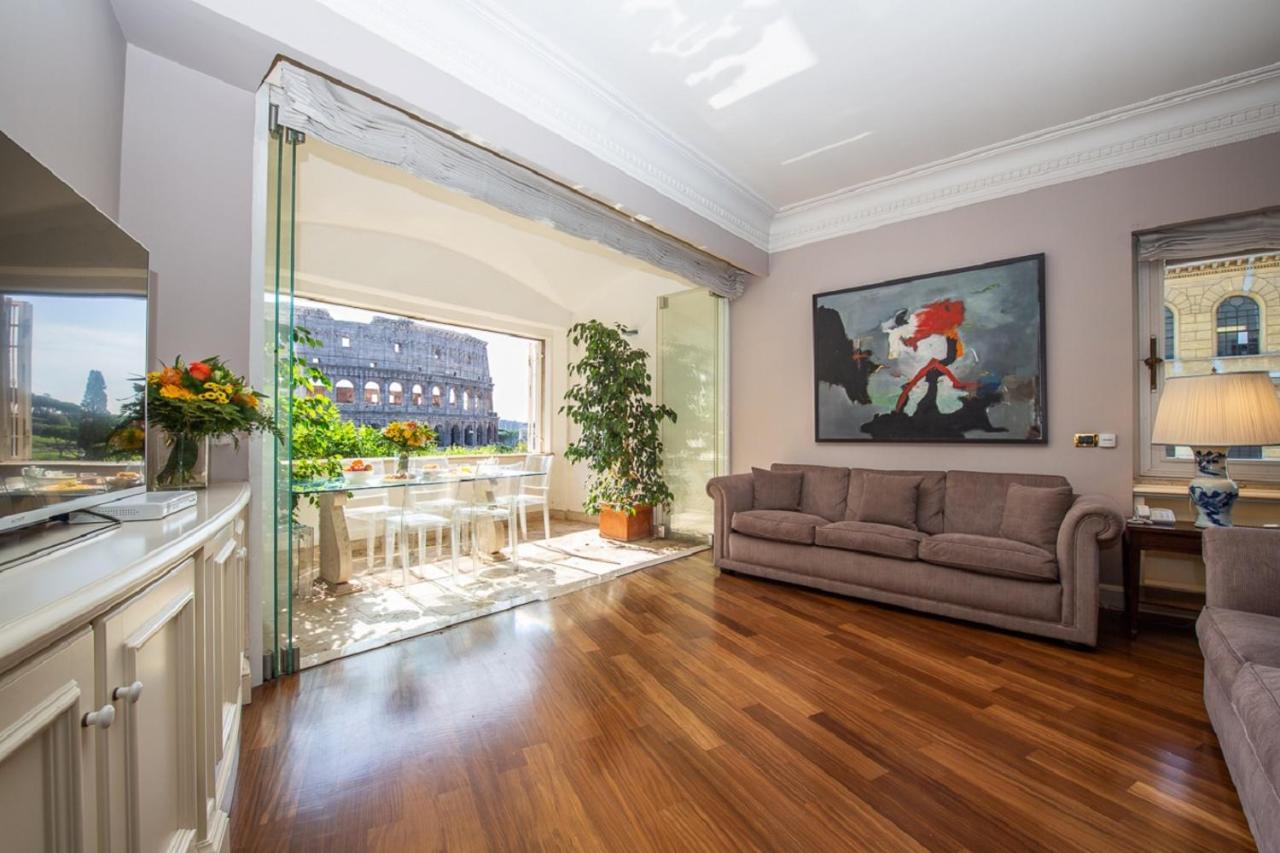 רומא 47Luxury Suites - Colosseo מראה חיצוני תמונה